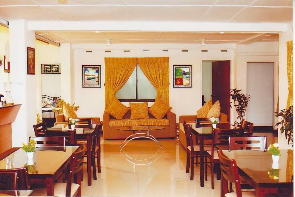 Charlton Kandy City Rest מראה חיצוני תמונה